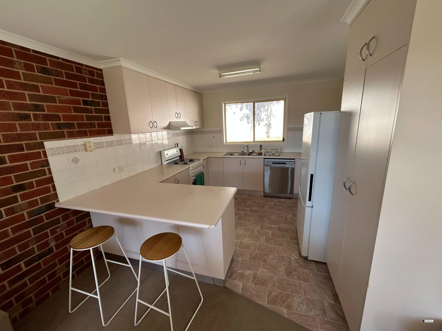 Additional image 2 of 4/631 Pearsall Street, Lavington NSW 2641