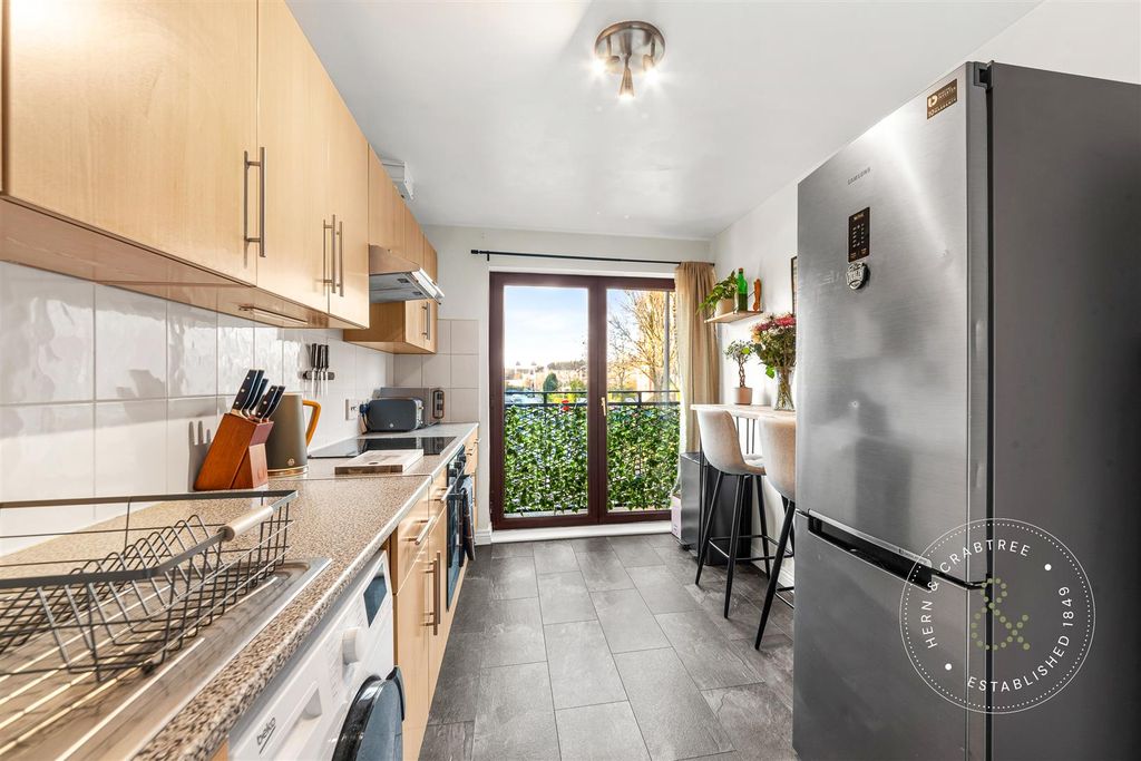 Additional image 8 of 2 bed flat for saleYork Court, Schooner Way, Cardiff CF10