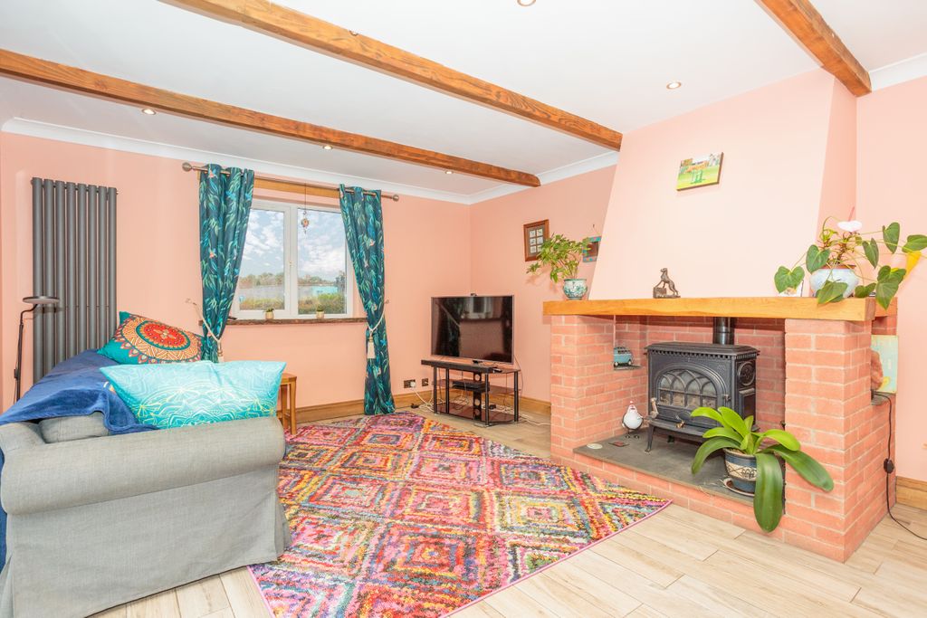 Additional image 5 of 3 bed detached bungalow for sale26 Main Road, Collin, Dumfries DG1