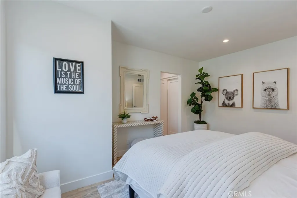 Additional image 44 of 11919 Mayfield Ave Unit 2, Los Angeles, CA 90049