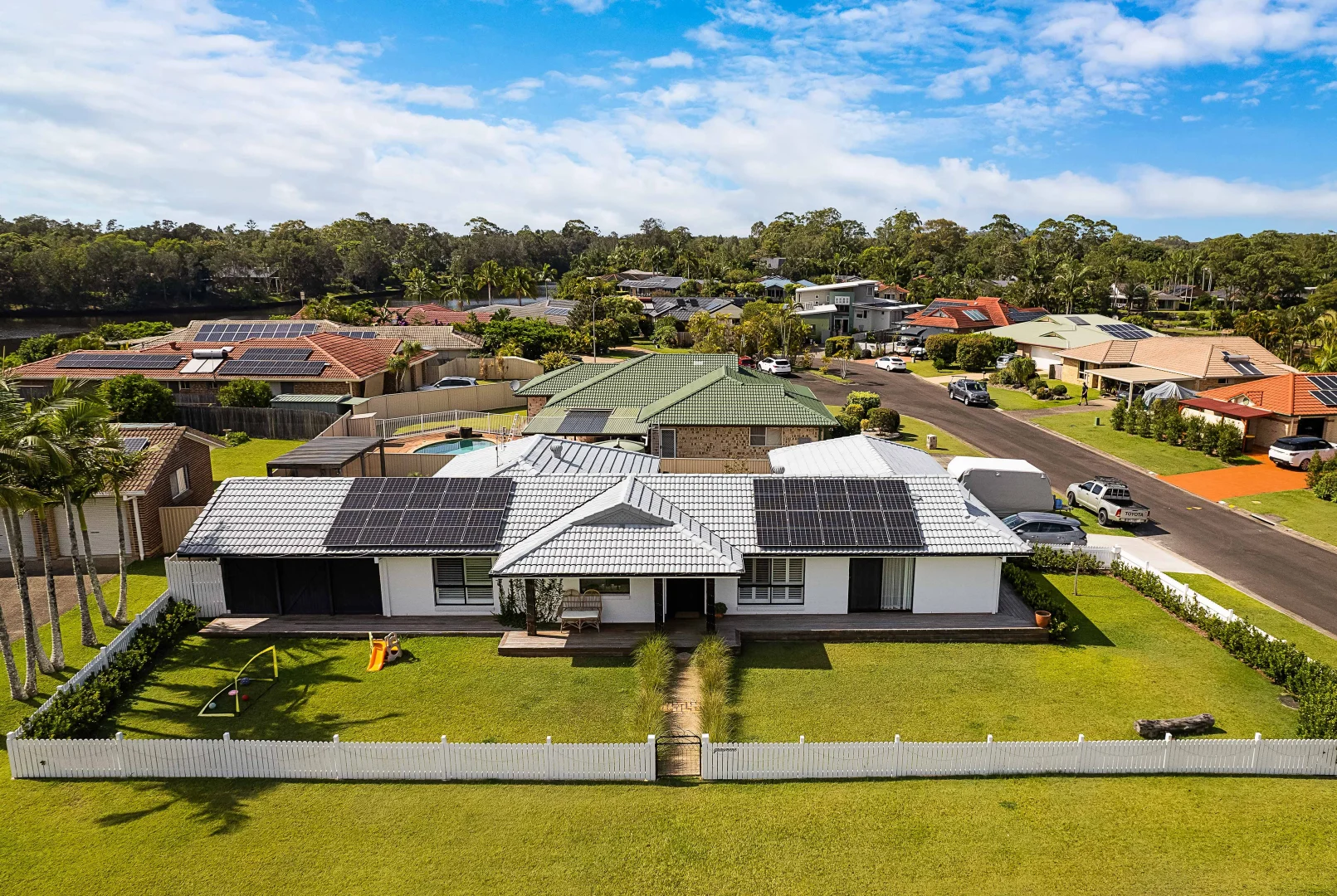 Additional image 28 of 2 Konda Court, Ocean Shores NSW 2483