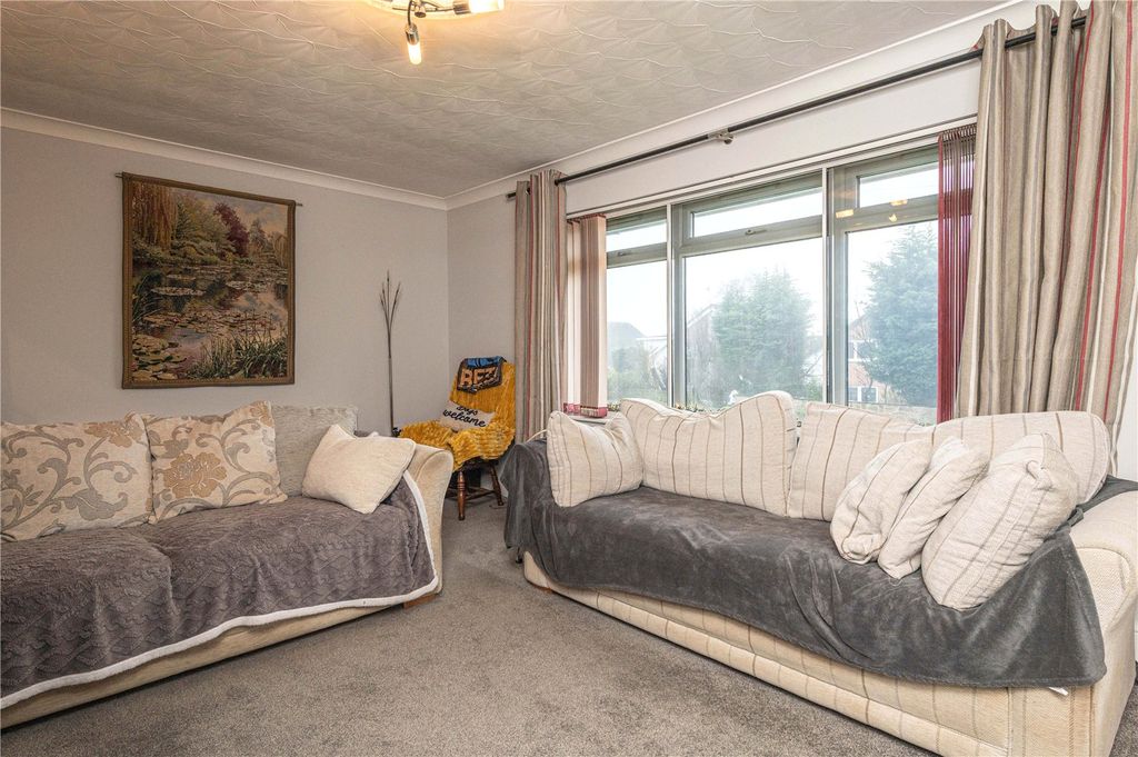 Additional image 25 of 3 bed bungalow for saleWhite Lee Road, Batley, West Yorkshire WF17