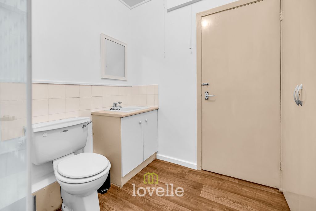 Additional image 11 of 2 bed flat for saleBargate, Grimsby DN34