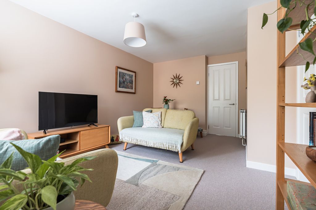 Additional image 3 of 1 bed flat for sale49 St Katharine's Brae, Edinburgh EH16