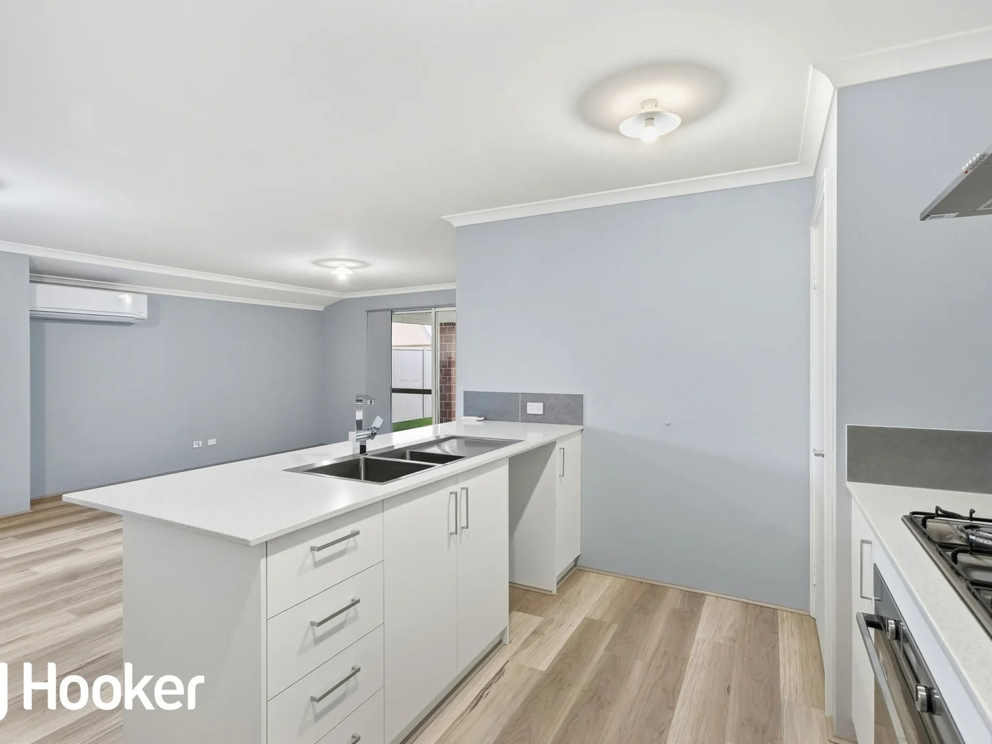 84 Warhol Way, Alkimos WA 6038 photo 4