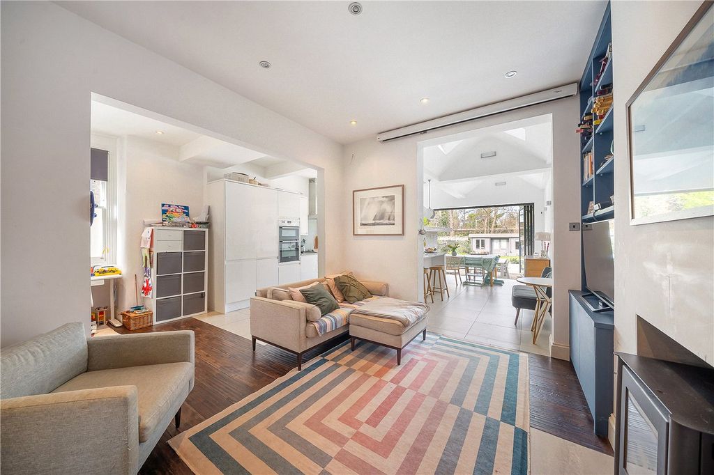 Additional image 10 of 4 bed semi-detached house for saleBarnmead Road, Beckenham BR3