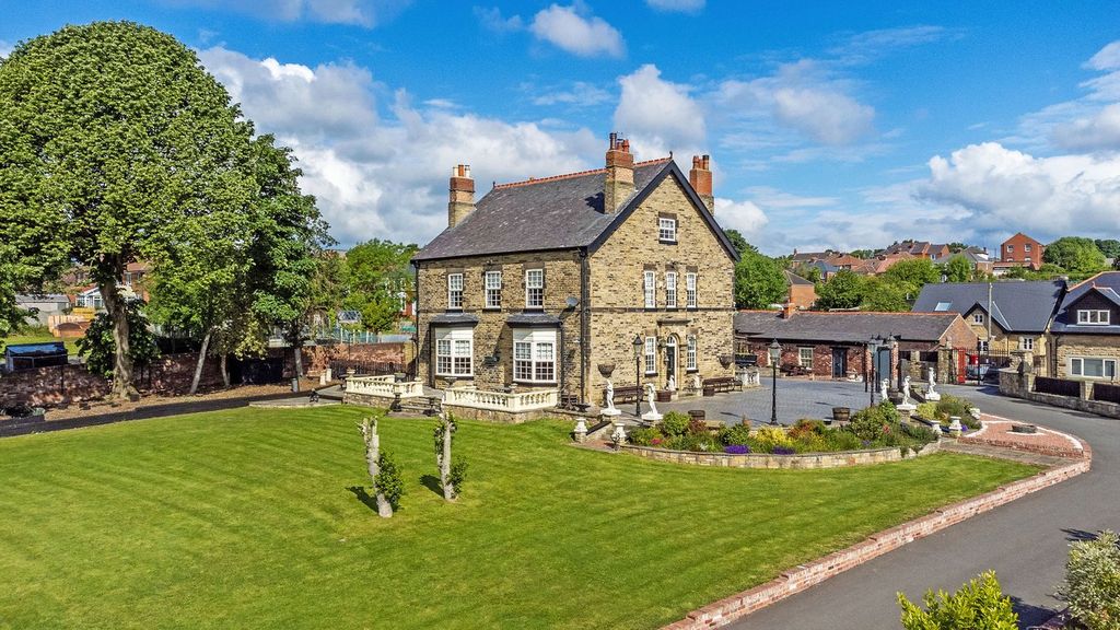 Additional image 33 of 5 bed property for saleBroad Street, Hoyland, Barnsley S74