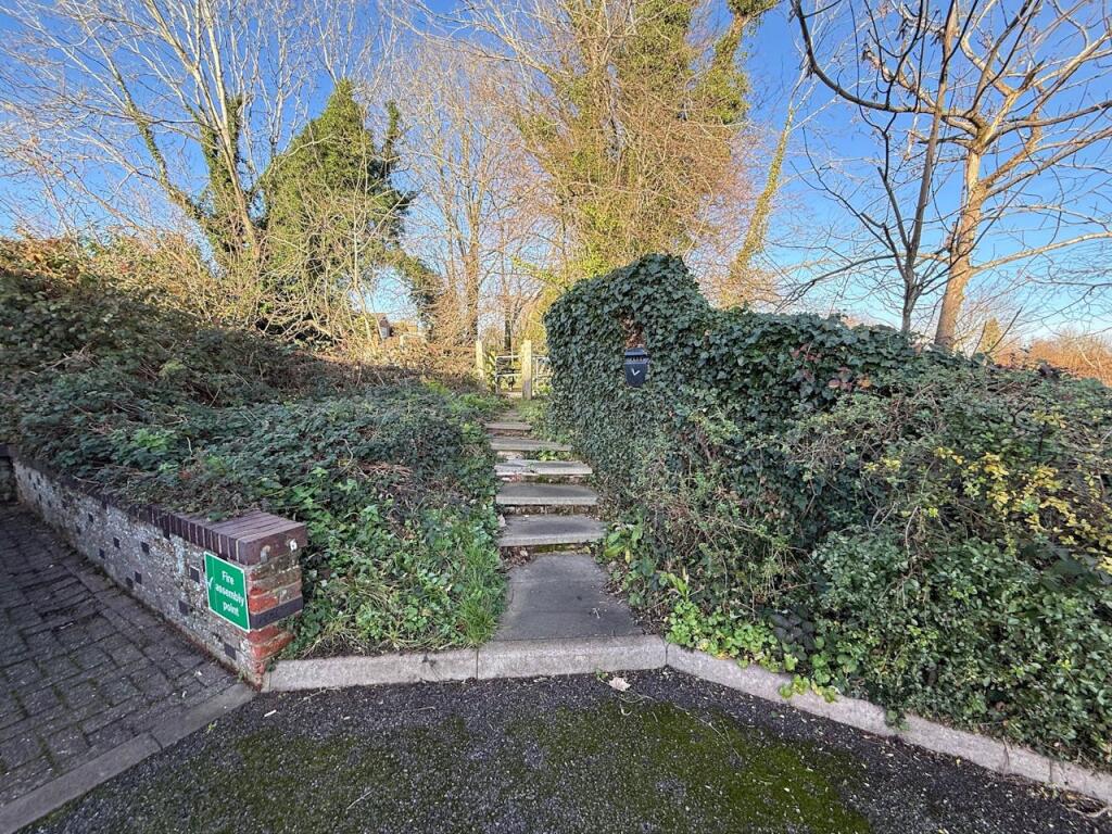 Additional image 17 of Park Mill, Burydell Lane, Park Street, St Albans, AL2 2EZ