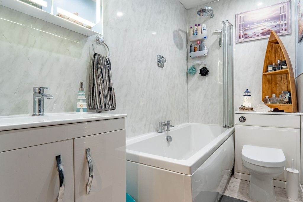 Additional image 19 of 2 bed flat for saleHarbour Street, Nairn IV12