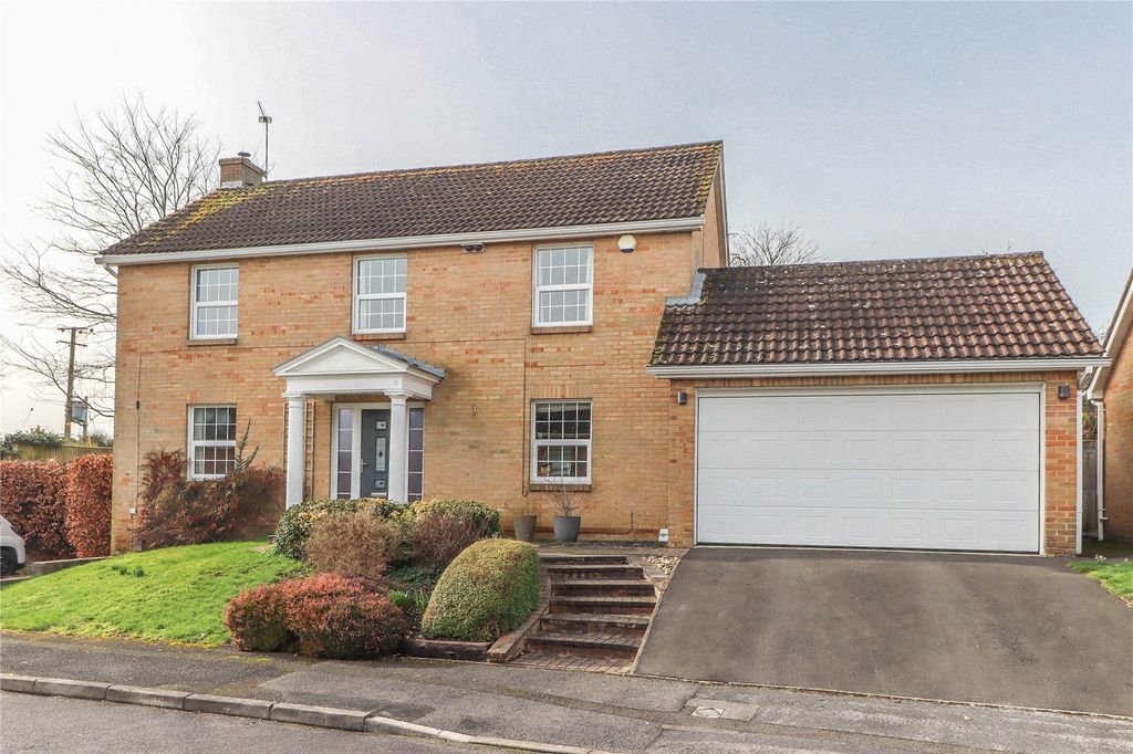 Additional image 3 of 4 bed detached house for saleBurdock Close, Goodworth Clatford, Andover, Hampshire SP11
