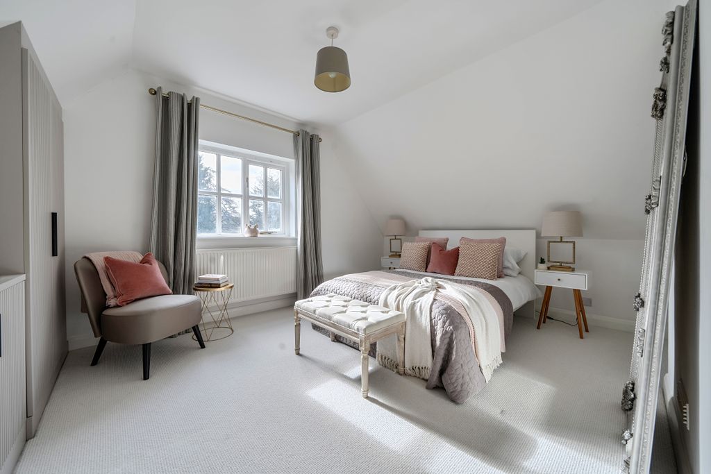 Additional image 11 of 5 bed detached house for saleChesham Road, Berkhamsted HP4