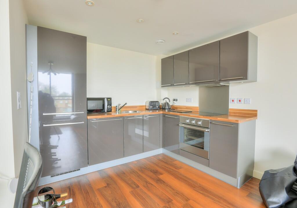 Additional image 3 of Winchester Court, Newsom Place, St Albans, Herts, AL1