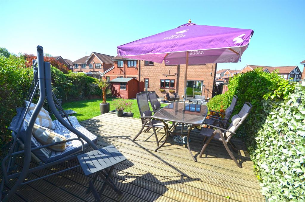Additional image 25 of 4 bed detached house for saleLarkfield Close, Ashton-Under-Lyne OL7