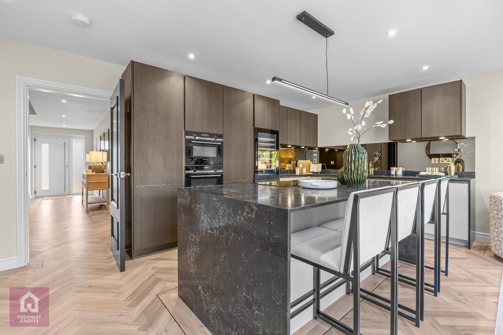 Additional image 5 of 5 bed semi-detached house for saleBrentwood Crescent, Altrincham WA14