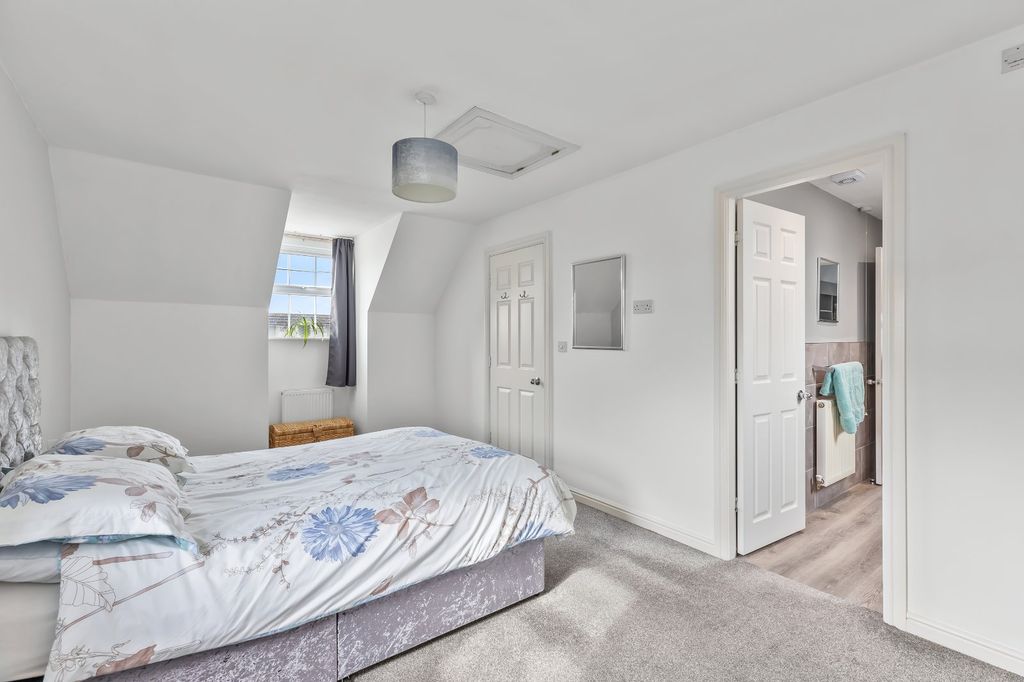 Additional image 36 of 6 bed detached house for saleAgincourt Drive, Bingley, West Yorkshire BD16