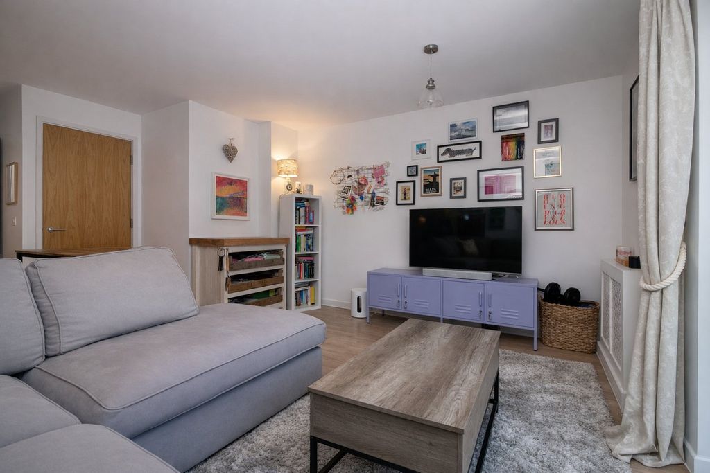 Additional image 3 of 1 bed flat for saleBowyer Drive, Letchworth Garden City SG6