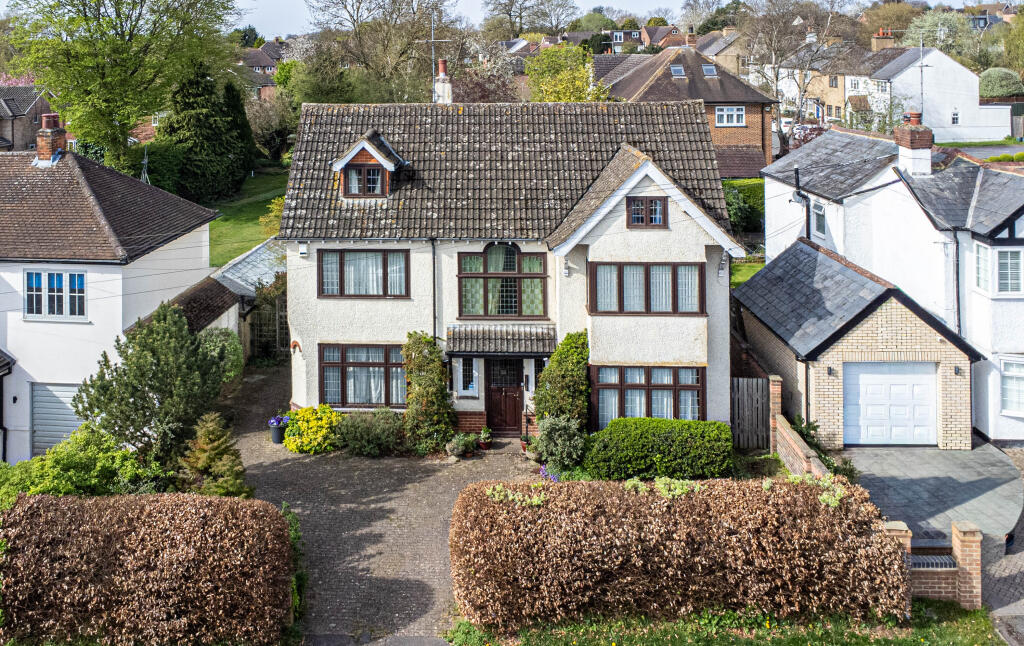 Dunstable Road, Redbourn, AL3