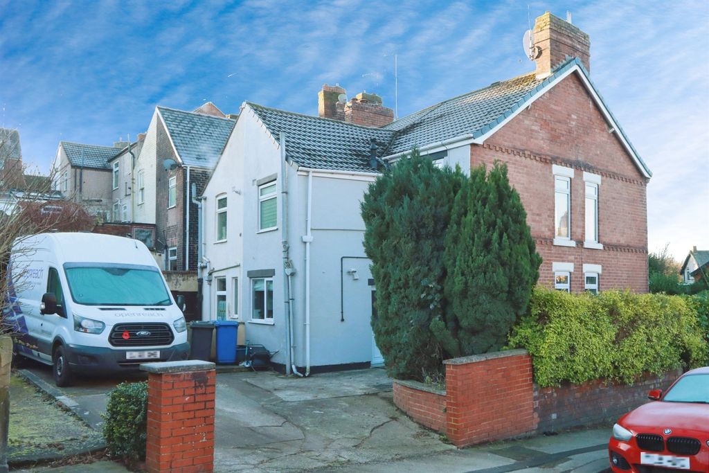 Additional image 4 of 3 bed end terrace house for saleQuarry Bank Road, Chesterfield S41