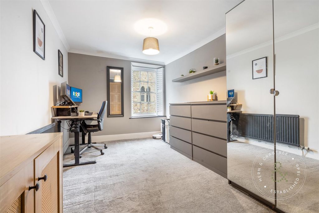 Additional image 11 of 2 bed flat for saleYr Hen Dy, The Cathedral Green, Llandaff, Cardiff CF5