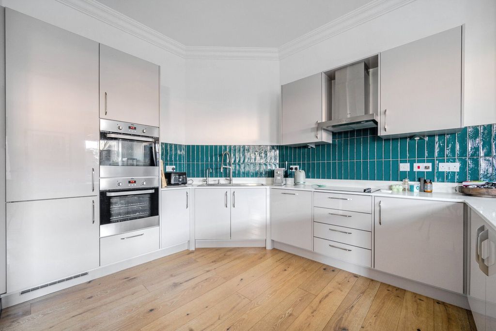 Additional image 3 of 3 bed flat for saleMccarthy Crescent, Wellesley, Aldershot GU11