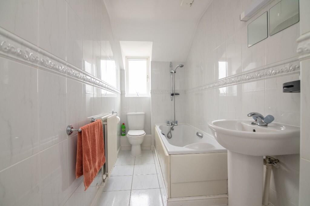 Additional image 14 of Stratford Gardens, Bromsgrove, Worcestershire, B60