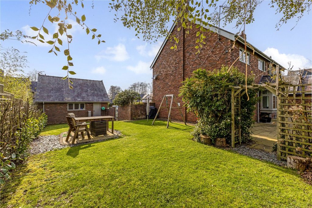 Additional image 4 of 4 bed detached house for saleSandlebridge Rise, Alderley Edge, Cheshire SK9
