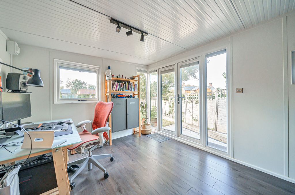 Additional image 9 of 3 bed semi-detached house for saleSpring Gardens, Alresford, Hampshire SO24