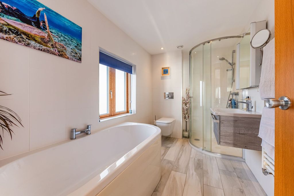 Additional image 17 of 4 bed detached house for saleThe Fishermans, Emsworth PO10