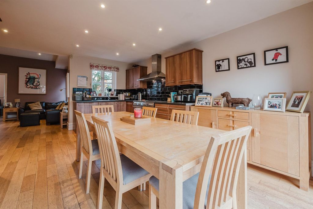 Additional image 12 of 5 bed semi-detached house for saleGroby Road, Altrincham WA14