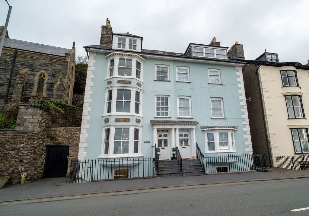 Additional image 2 of 6 bed semi-detached house for saleAfon Las, 17 Sea View Terrace, Aberdovey LL35