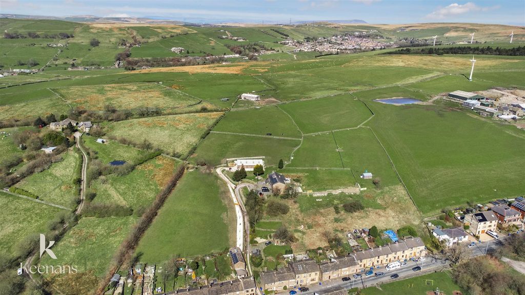 Additional image 17 of 4 bed farmhouse for saleTodmorden Road, Bacup OL13