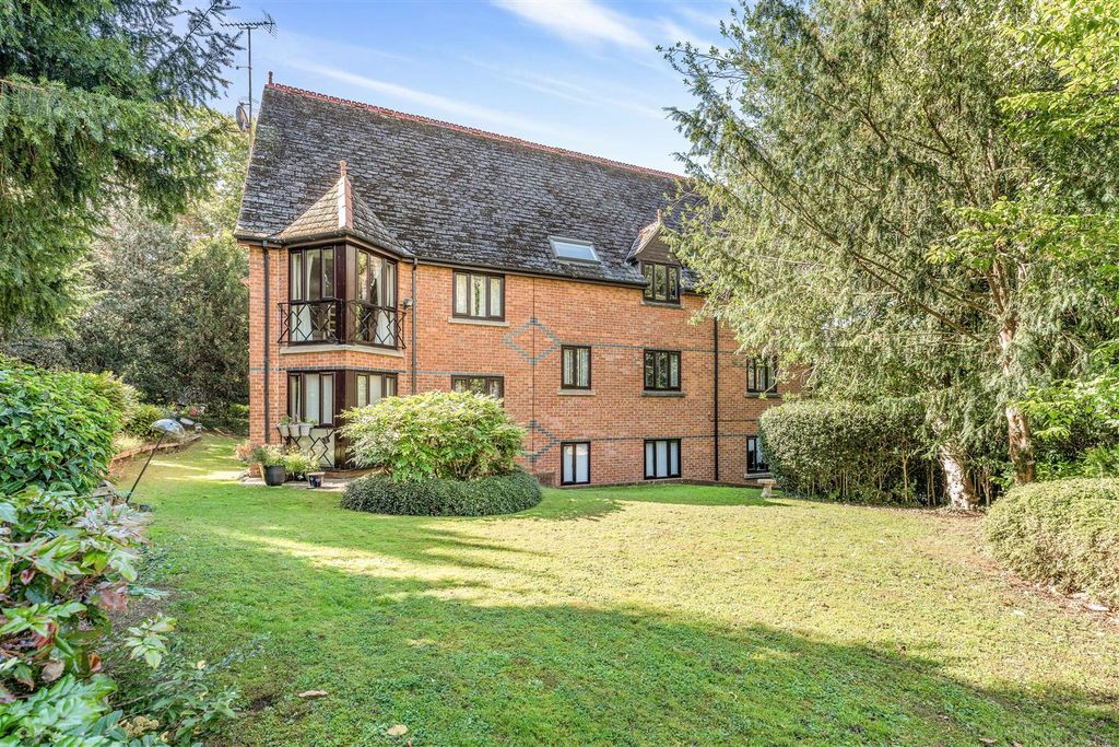Additional image 11 of 2 bed flat for saleHornbeam Close, Banbury OX16