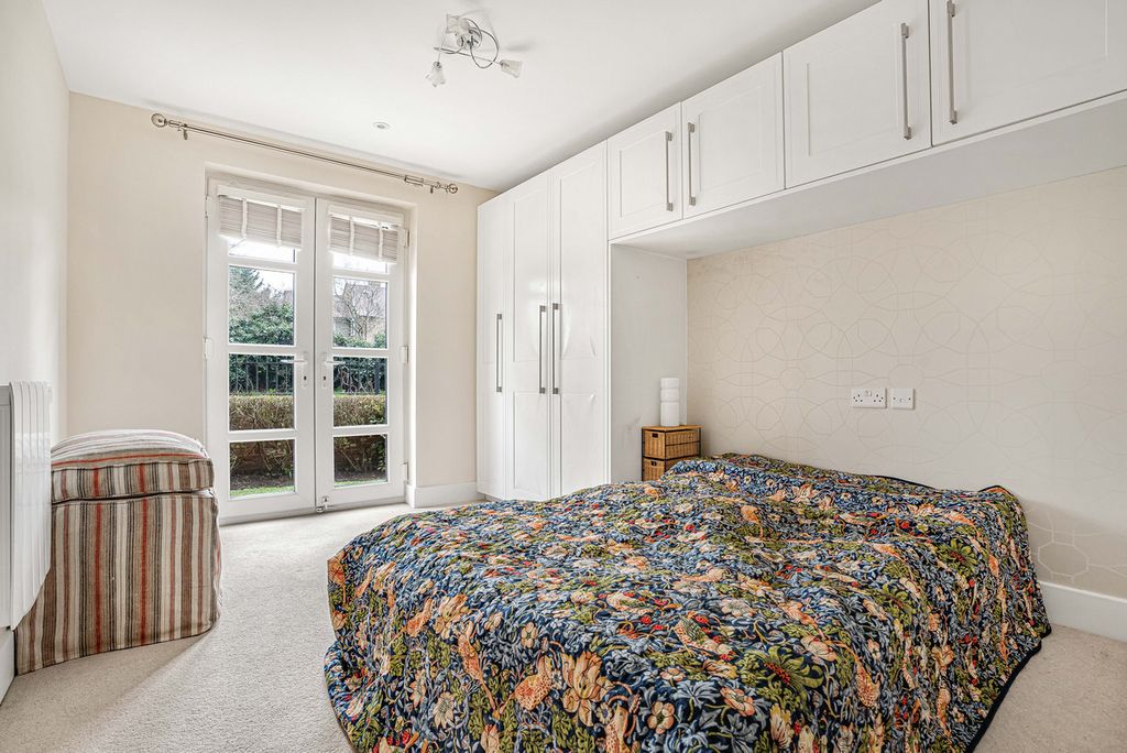 Additional image 6 of 2 bed flat for saleWootton Road, Abingdon OX14