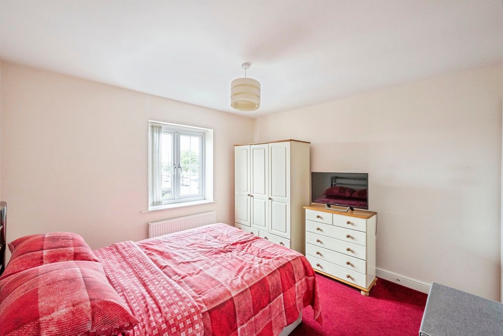 Additional image 12 of 2 bed flat for saleCarr House Road, Hyde Park, Doncaster DN4