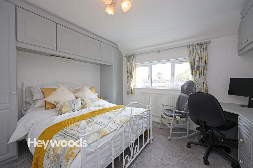 Additional image 11 of 6 bed semi-detached house for saleKingsway West, Westlands, Newcastle Under Lyme ST5