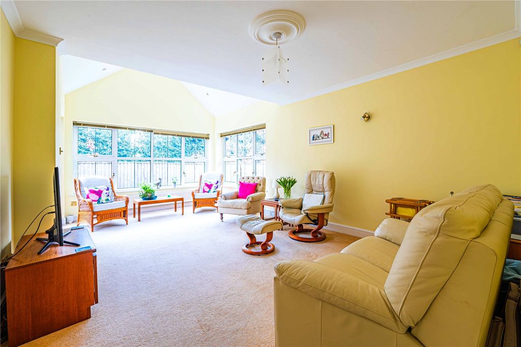 Additional image 5 of 5 bed detached house for saleShenstone Hill, Gravel Path, Berkhamsted, Hertfordshire HP4