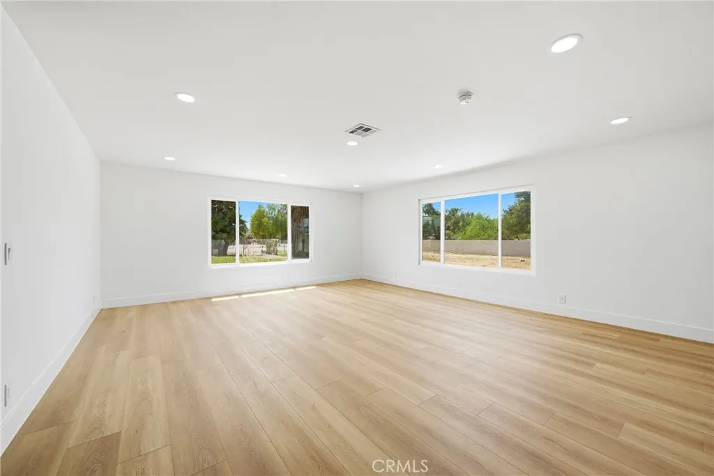 Additional image 44 of 20950 Warren Rd, Perris, CA 92570