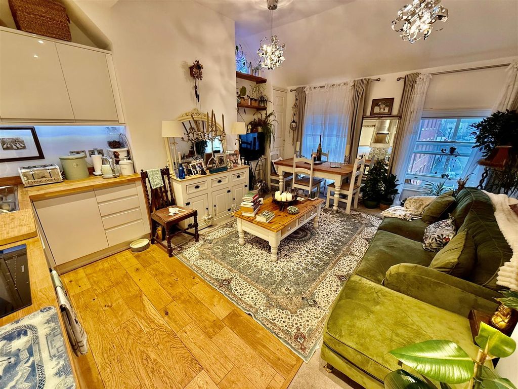Additional image 6 of 1 bed flat for saleOswald Road, Oswestry SY11