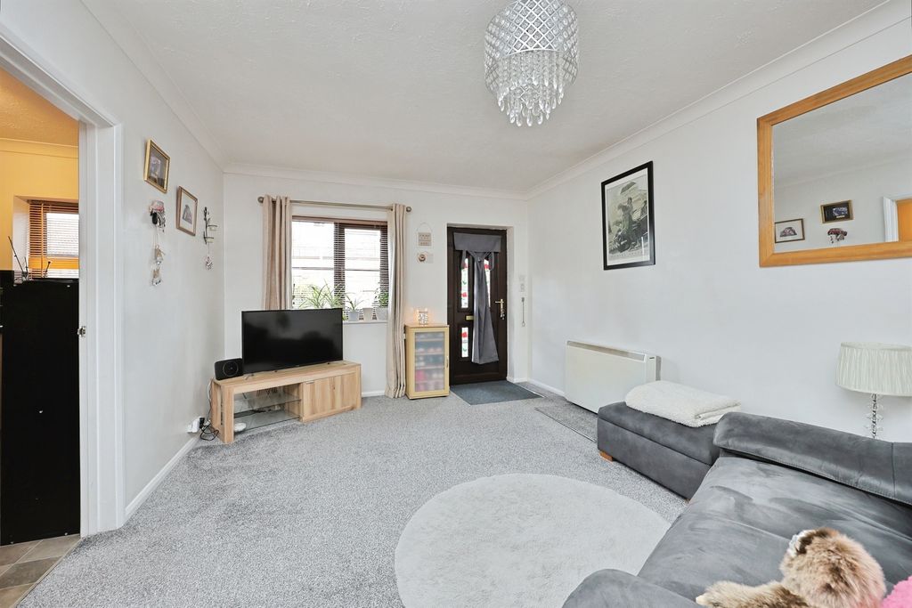 Additional image 5 of 2 bed flat for saleChapel Street, Shipdham, Thetford IP25