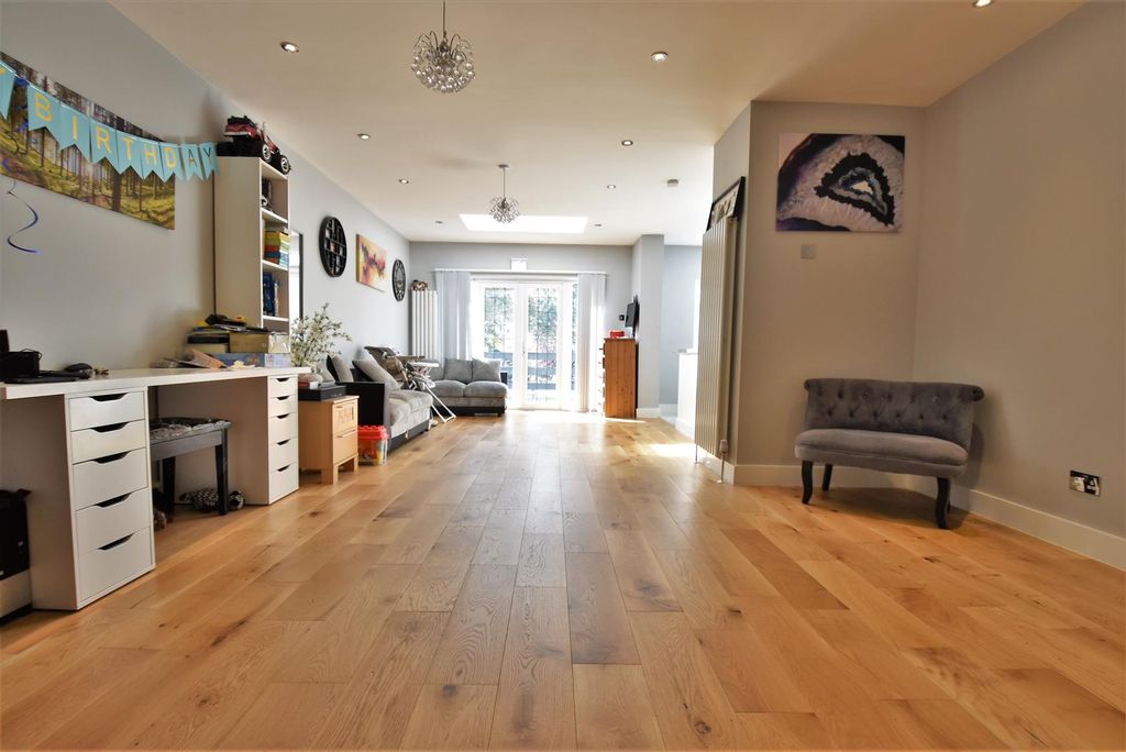 Additional image 6 of 5 bed semi-detached bungalow for saleHadley Road, Belvedere DA17