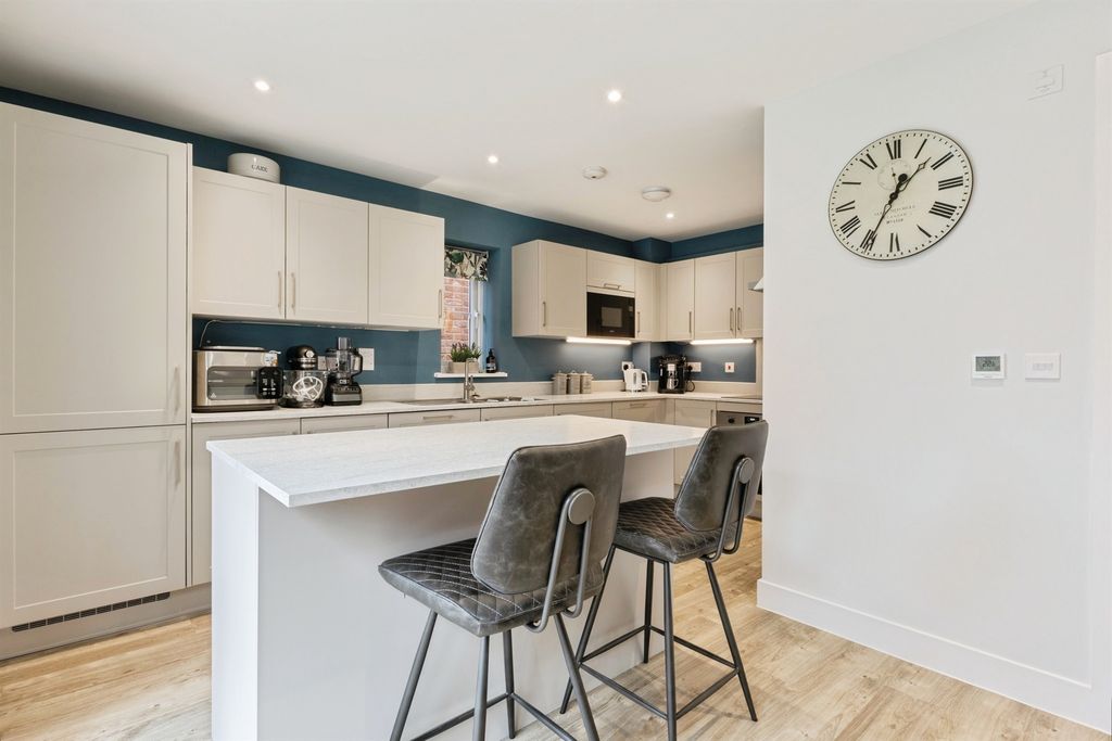 Additional image 6 of 4 bed link detached house for saleLinnet Drive, Attleborough NR17