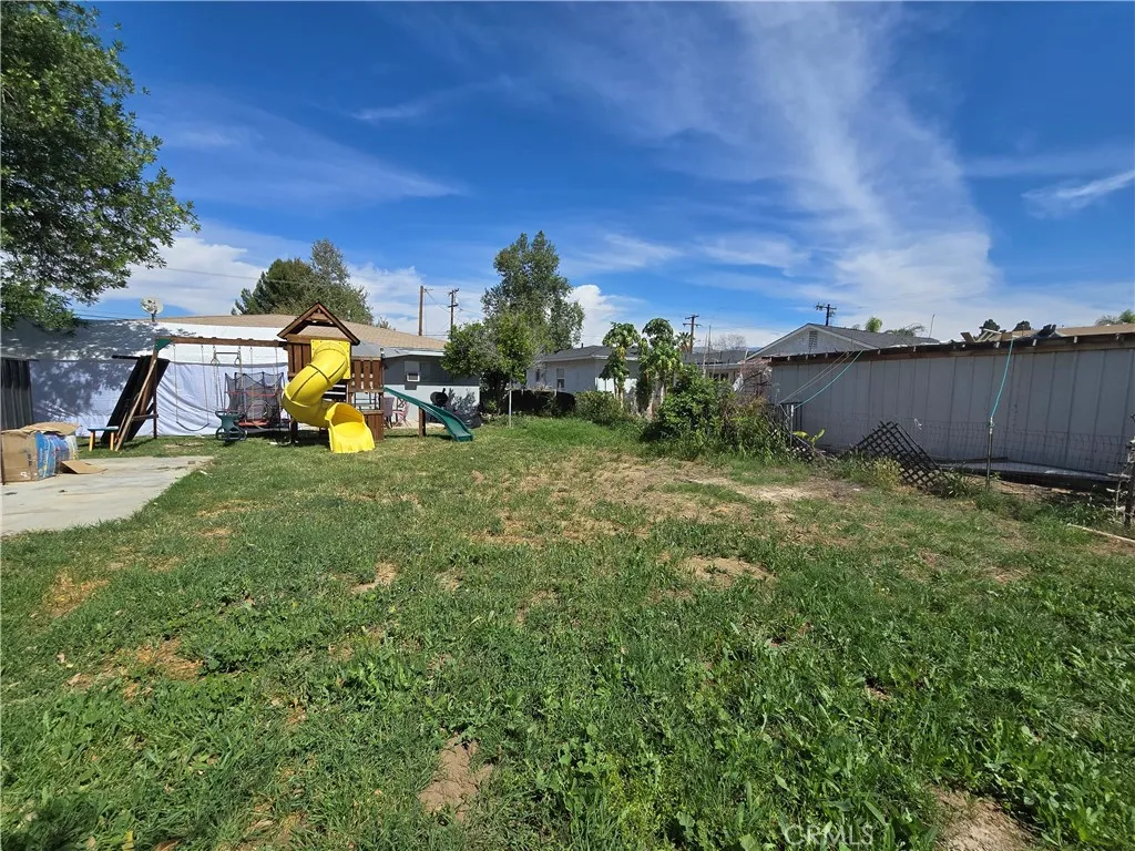 Additional image 19 of 1275 Hardt, San Bernardino, CA 92408