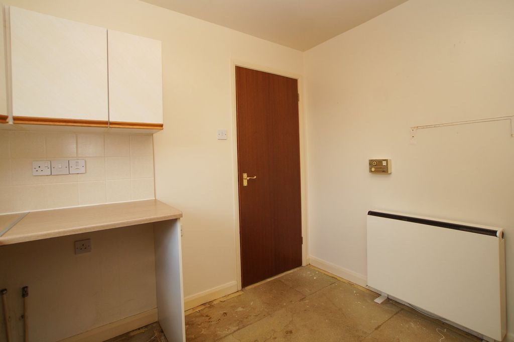 Additional image 8 of 2 bed flat for saleOakwell Court, Beckside Gardens, Brampton CA8