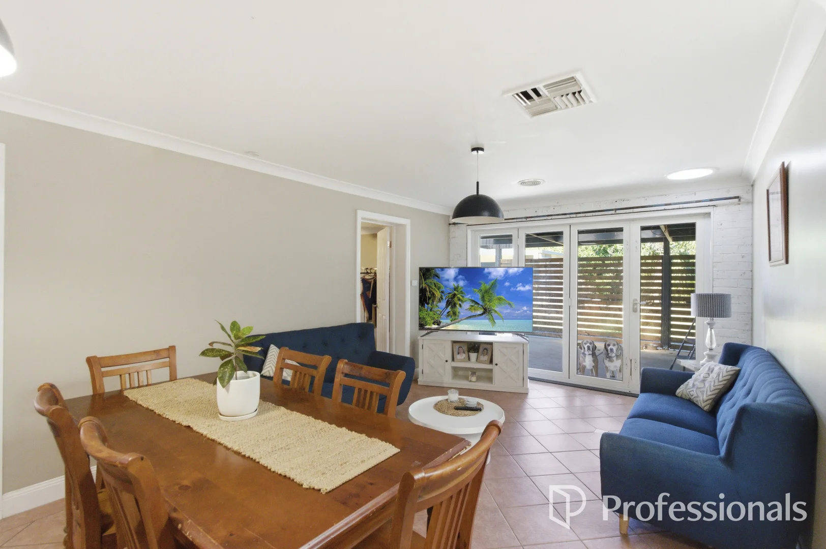 Additional image 11 of 105 Undurra Drive, Glenfield Park NSW 2650