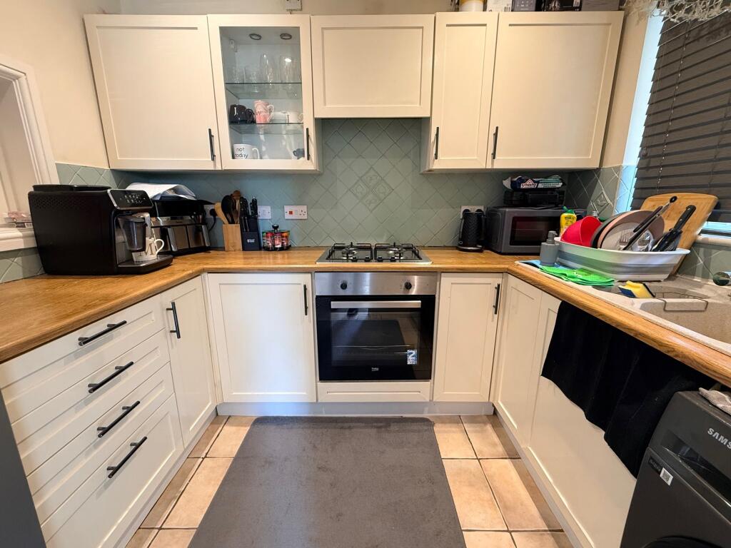 Additional image 3 of Victoria Road, Yeovil, Somerset, BA21 5AY