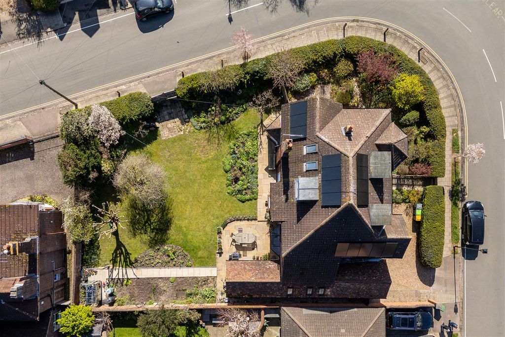 Additional image 39 of 6 bed detached house for salePemberley Avenue, Bedford MK40