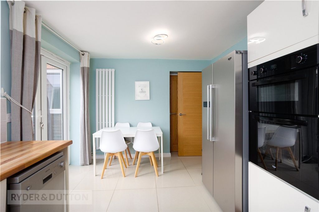 Additional image 11 of 3 bed link detached house for saleMackeson Drive, Ashton-Under-Lyne, Greater Manchester OL6