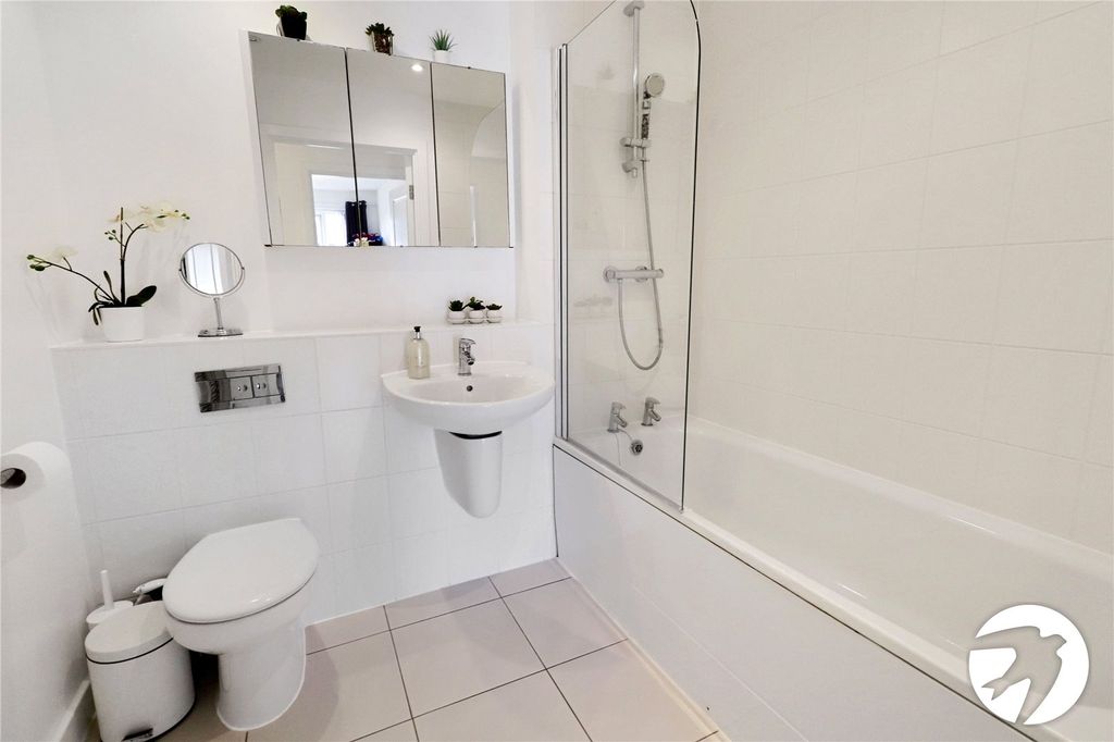 Additional image 9 of 2 bed flat for saleLittle Brights Road, Belvedere DA17