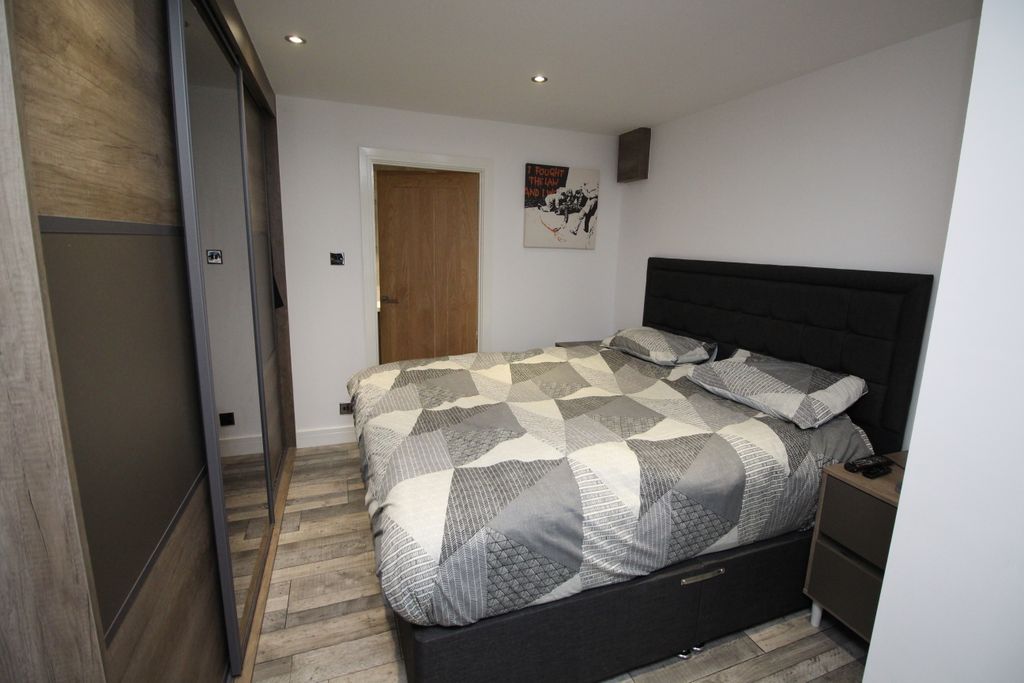 Additional image 7 of 3 bed flat for saleBarnsley Road, Wombwell, Barnsley S73