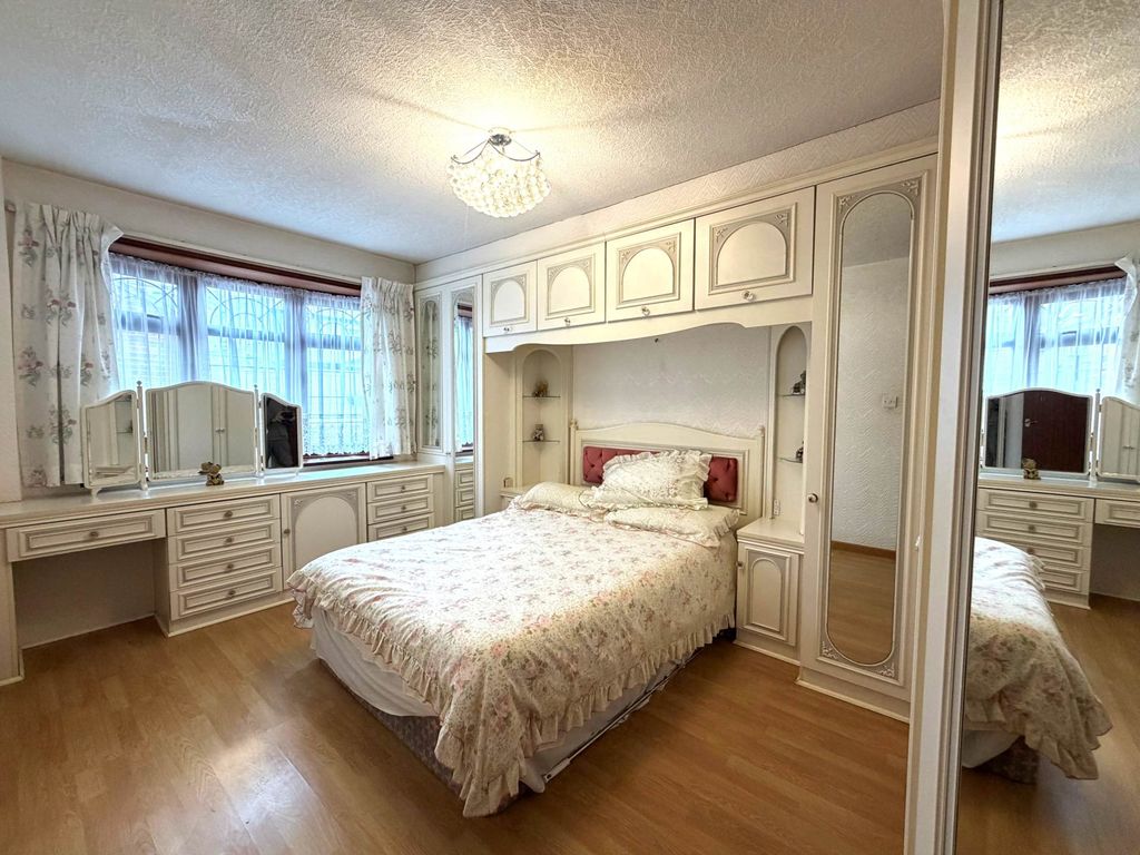 Additional image 11 of 3 bed bungalow for saleStapley Road, Belvedere DA17